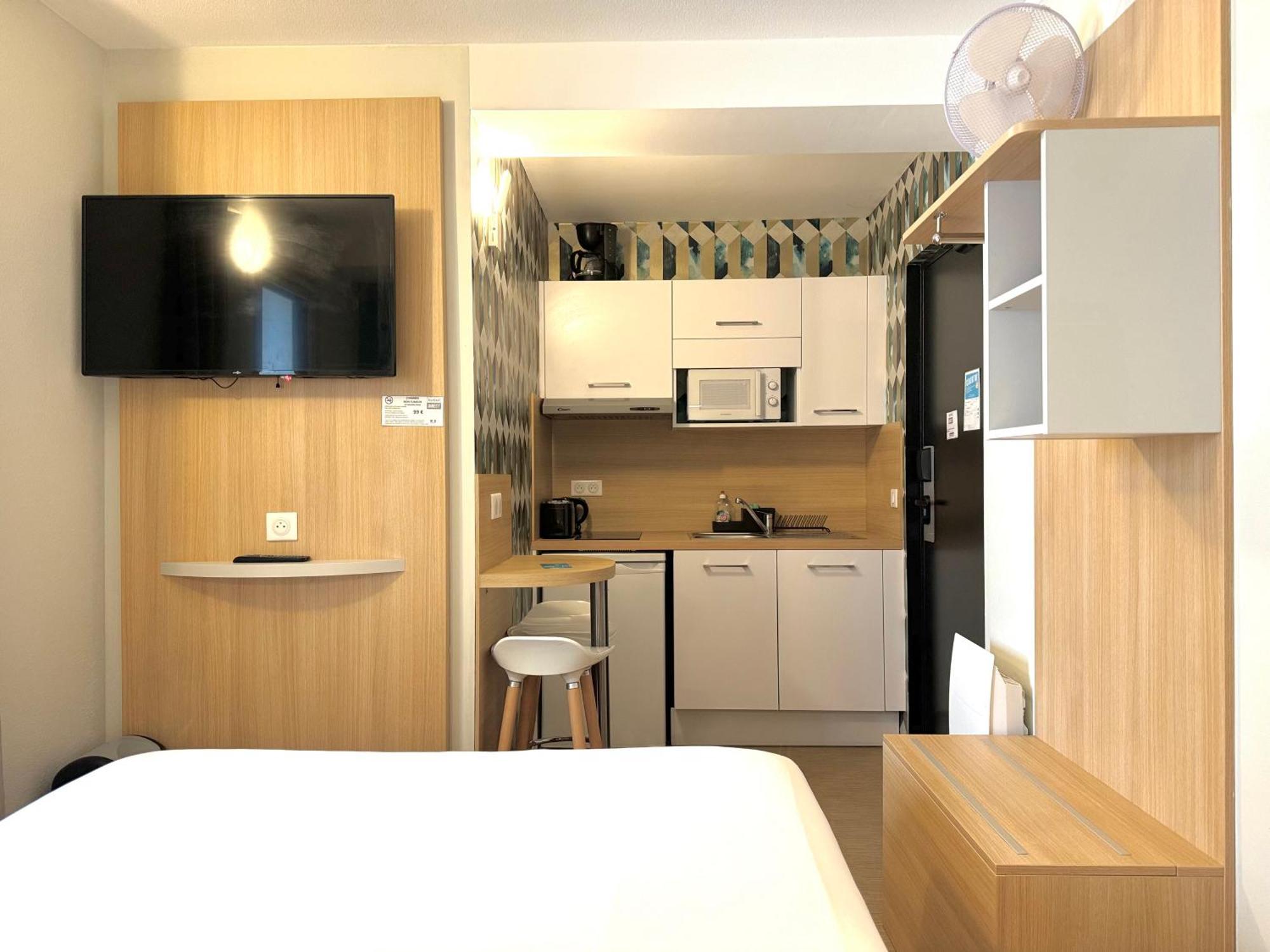 Kyriad Direct Saint Brieuc - Parc Des Expositions Tregueux Екстериор снимка